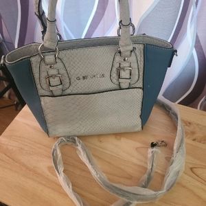G by guess pocketbook